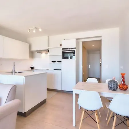 Apartment Lecomte - The Shoreline Collection 15