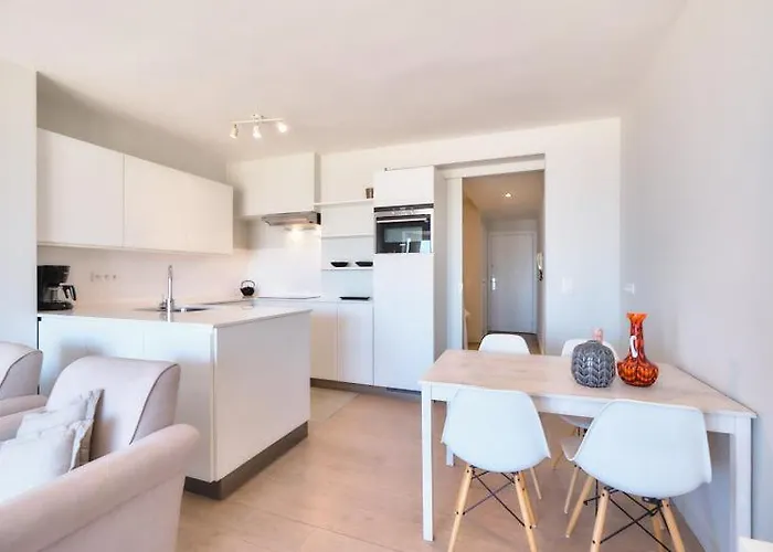 Apartment Lecomte - The Shoreline Collection 15